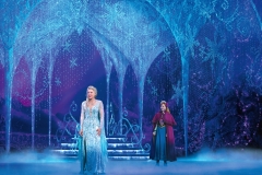 Caroline Bowman (Elsa) and Caroline Innerbichler (Anna) in Frozen North American Tour - photo by Deen van Meer