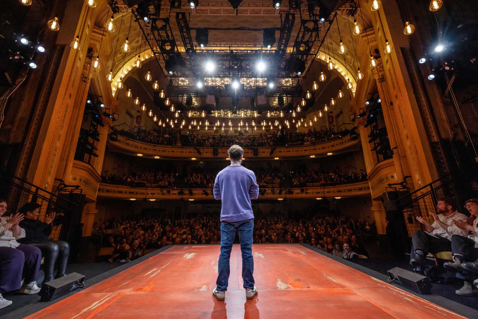 Broadway’s ‘Every Brilliant Thing’ Announces National Tour – Tours To You